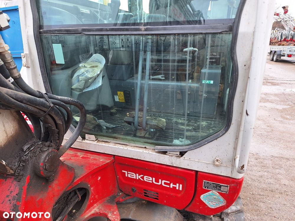 Takeuchi Tb 235-2 - 20