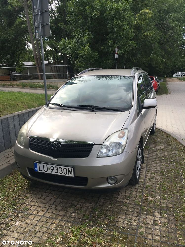 Toyota Corolla Verso 2.0 D-4D - 10