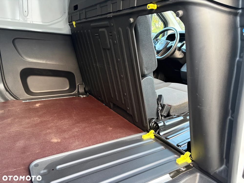 Opel Combo - 16