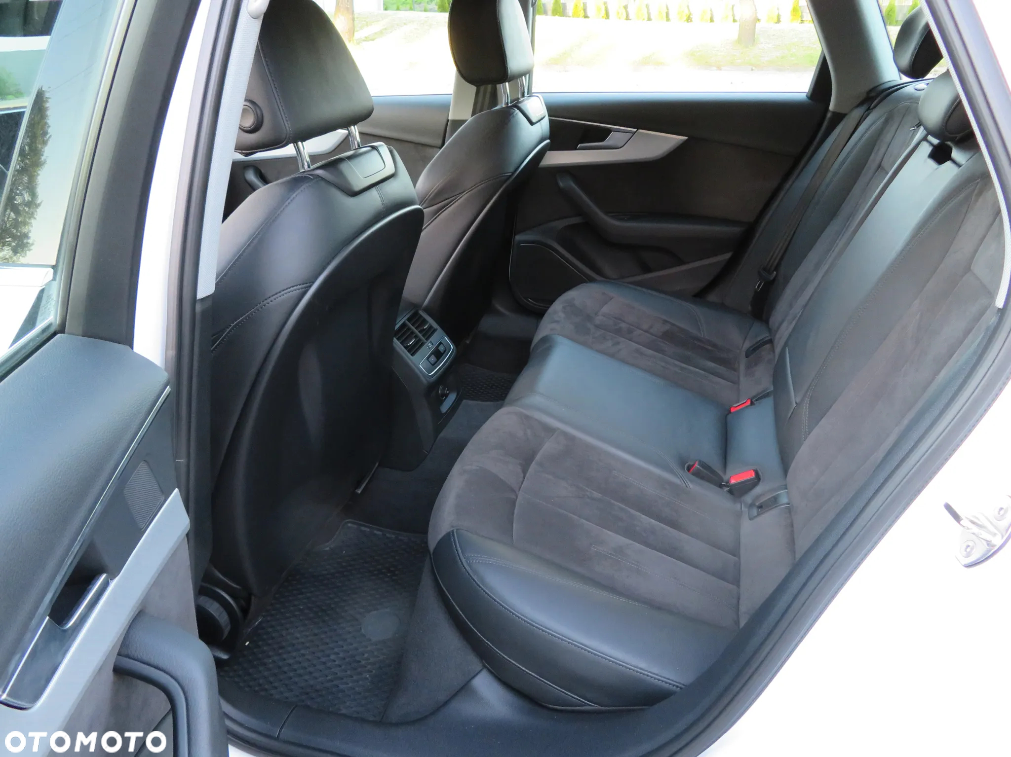 Audi A4 40 TDI Quattro S tronic - 14