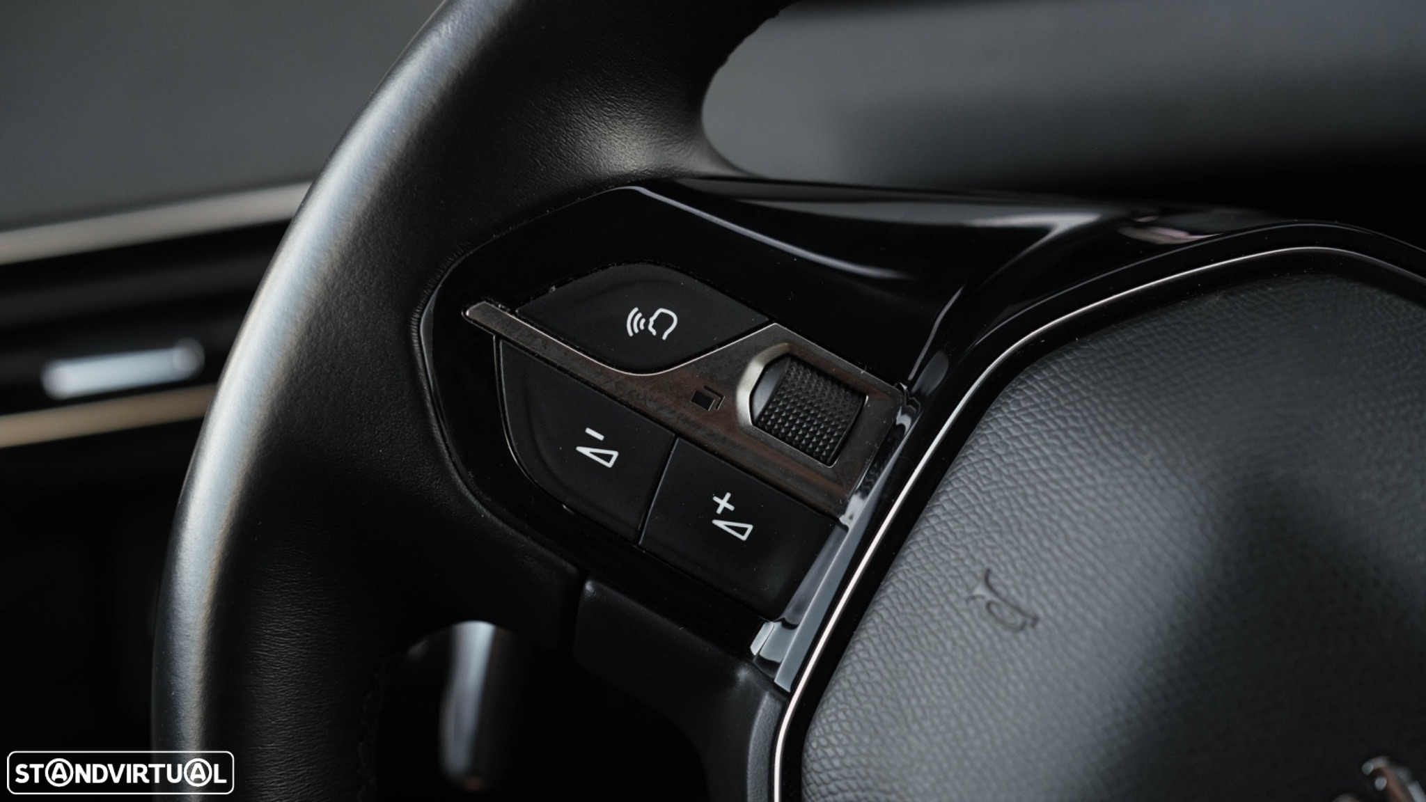Peugeot 5008 1.5 BlueHDi Allure Pack EAT8 - 21