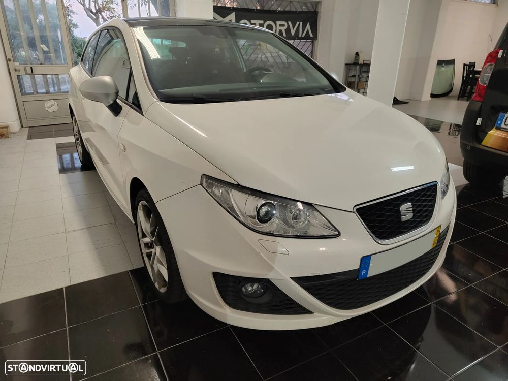 Seat Ibiza 2011 photo 3