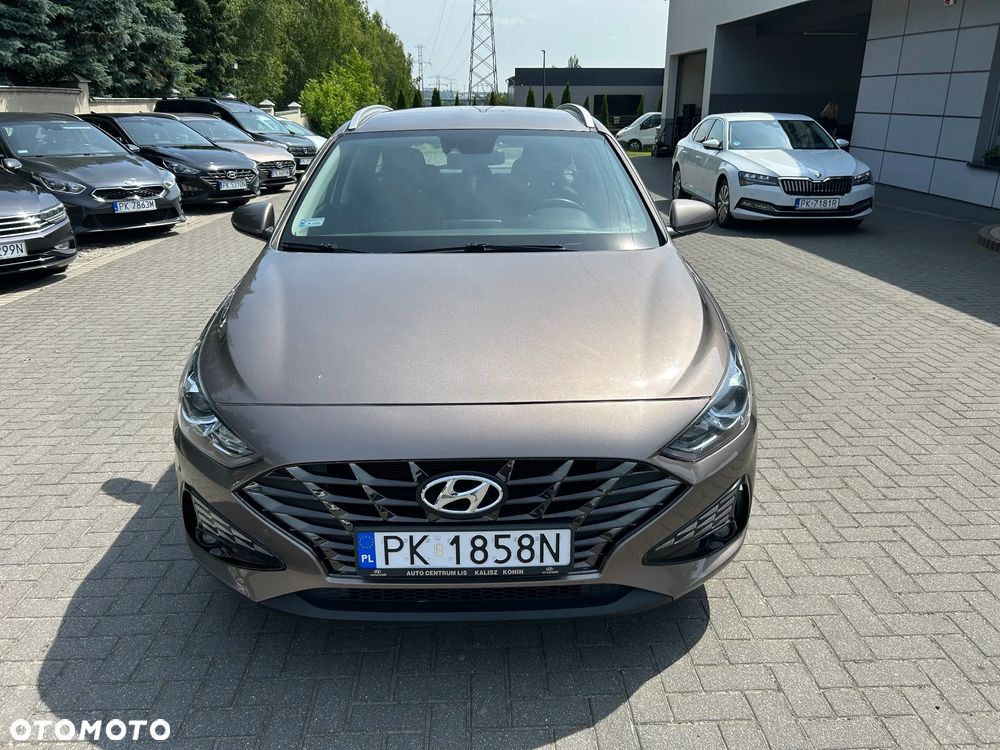 Hyundai i30 1.5 DPI Classic + - 21
