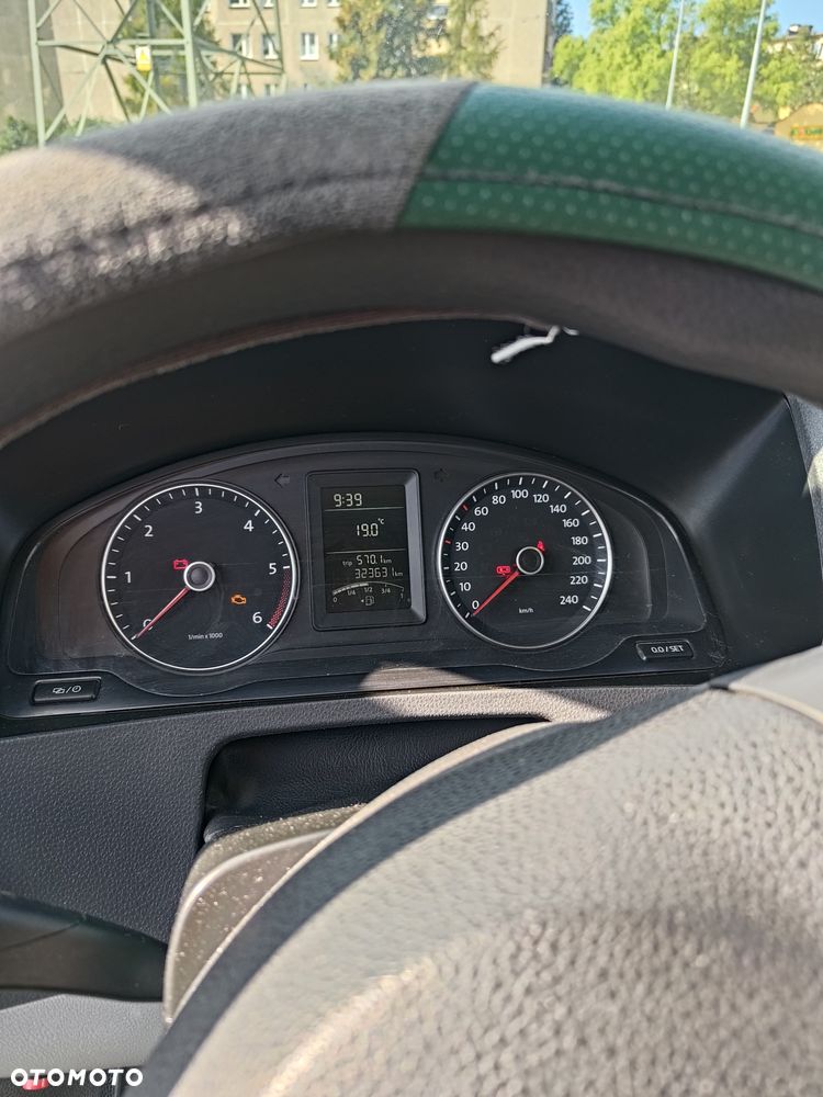 Volkswagen T5 - 12