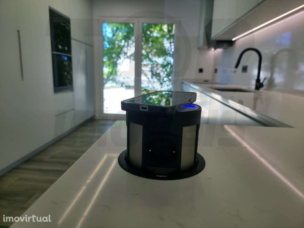 T4 140m2 1º Andar/Garagem/Elevador/4 Varandas | Vista Rio - 695.000€ - Grande imagem: 5/16