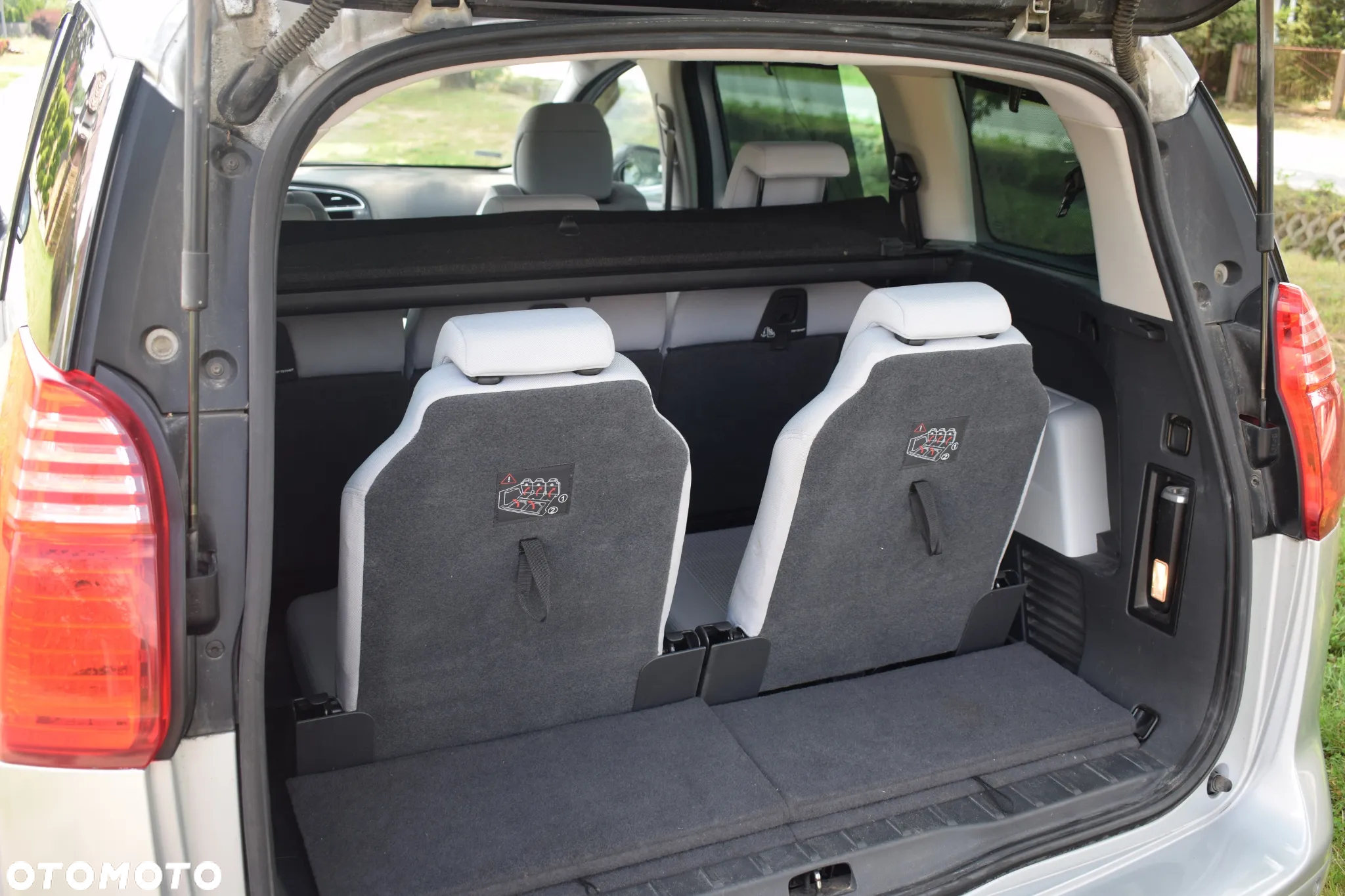 Peugeot 5008 1.6 HDi Family 7os - 16