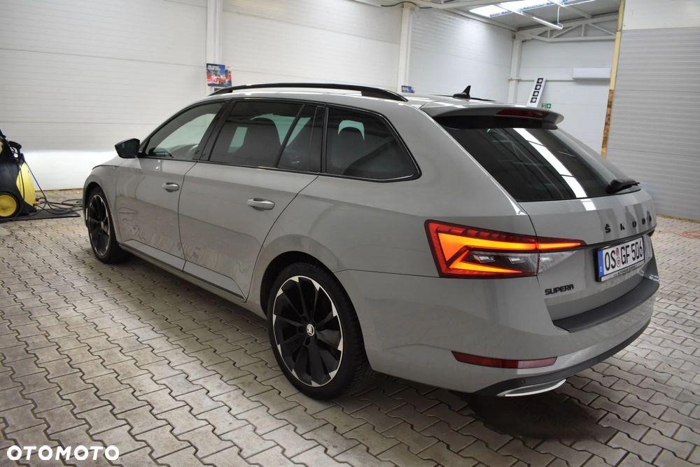 Skoda Superb 2.0 TDI Sportline DSG - 14