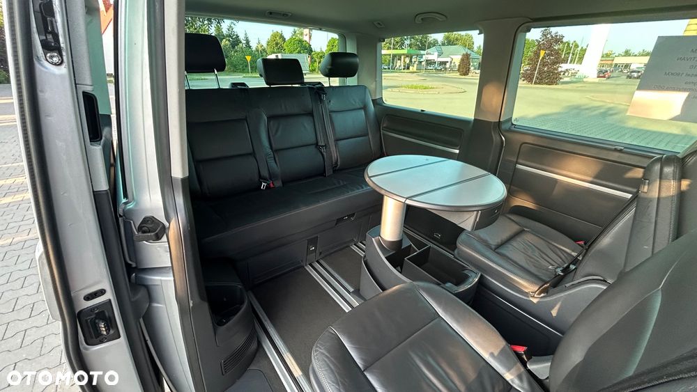 Volkswagen Multivan - 38