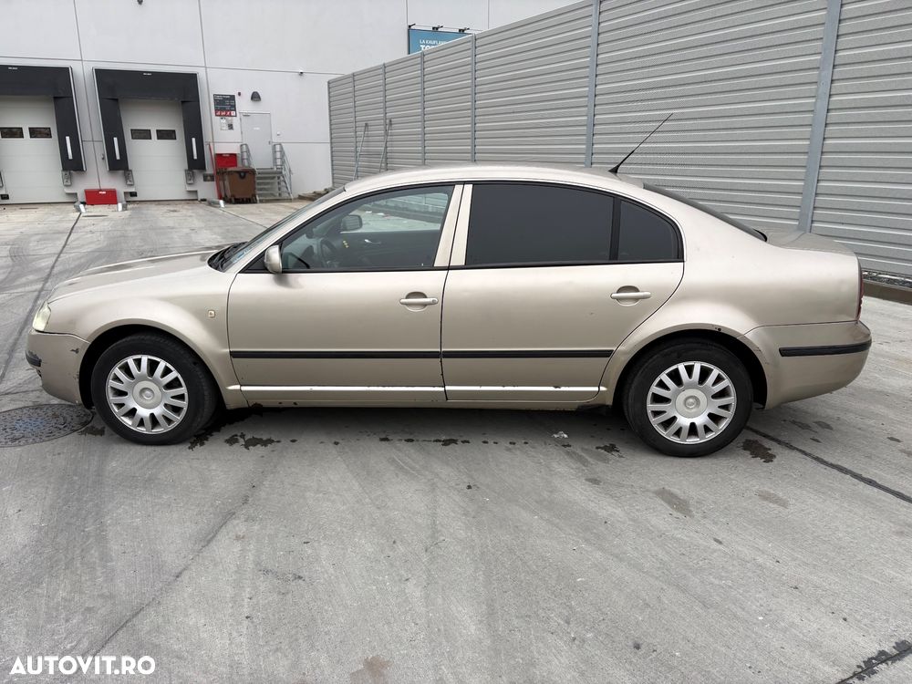 Skoda Superb 1,9TDI Elegance - 3