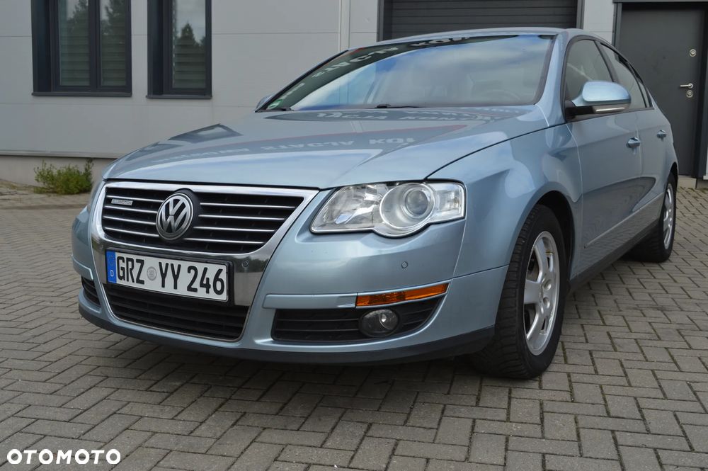 Volkswagen Passat 1.9 TDI Highline - 3