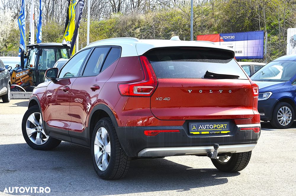 Volvo XC 40 D3 AWD Momentum Pro - 5