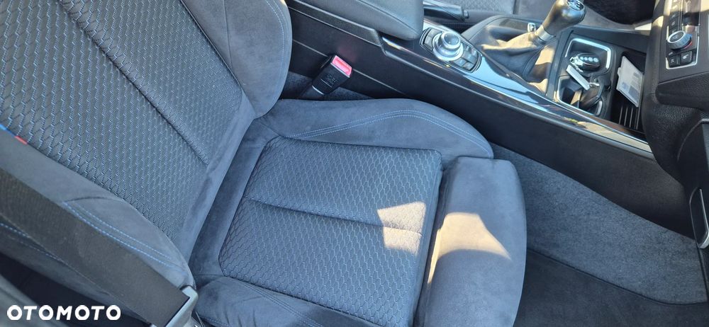 BMW Seria 1 118d Sport Line - 21