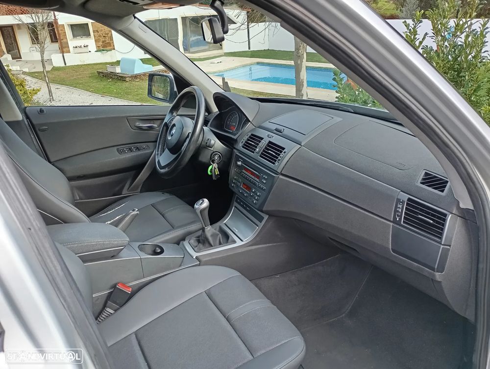 BMW X3 2.0 d - 9