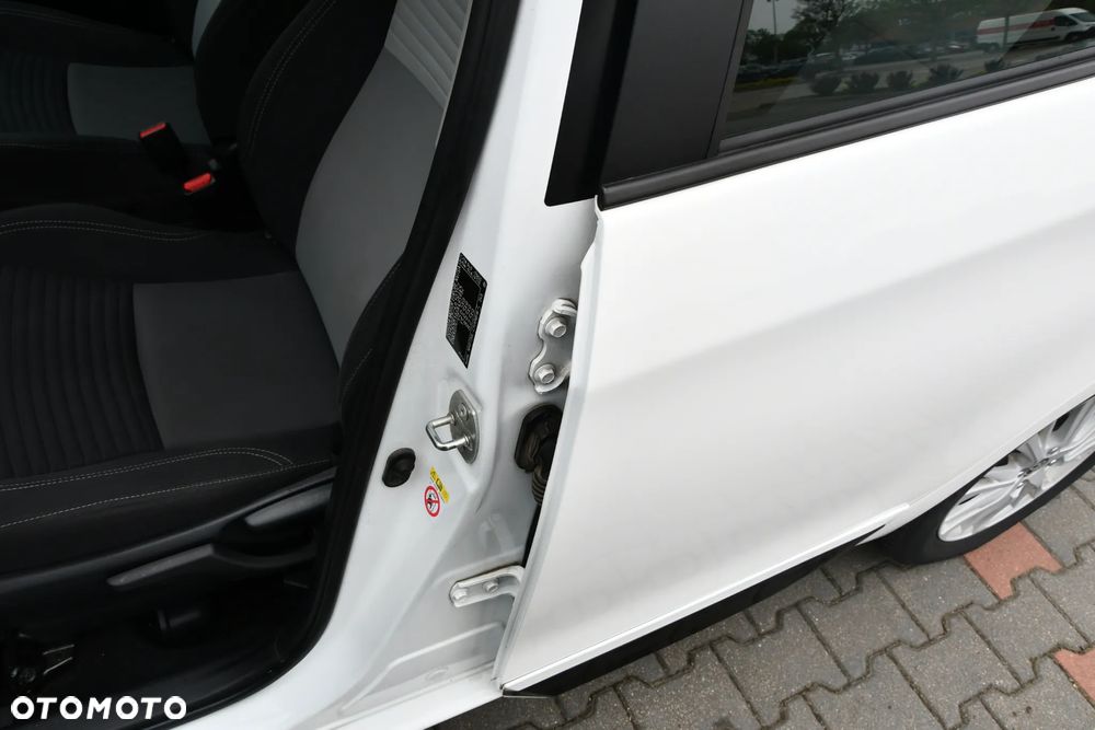 Toyota Yaris Hybrid 100 Premium EU6 - 31