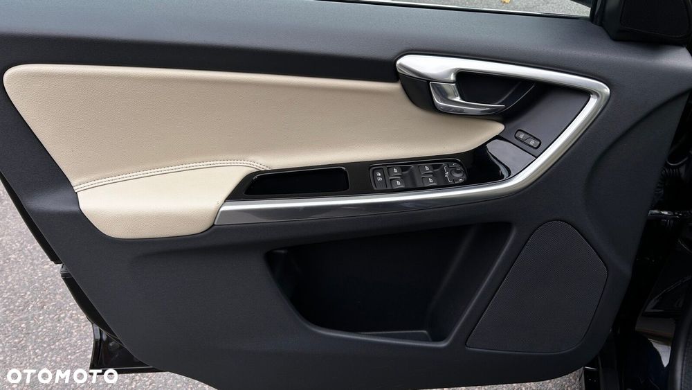 Volvo XC 60 D4 Drive-E Summum - 25