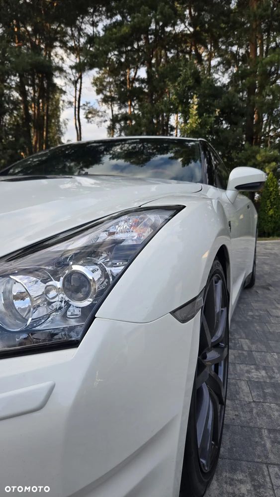 Nissan GT-R Black Edition - 10