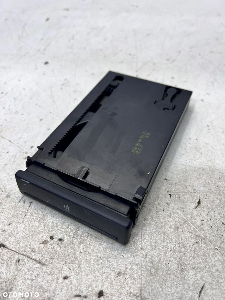UCHWYT SCHOWEK NA KUBKI AUDI A4 B6 B7 CABRIO 8H2862534 - 3