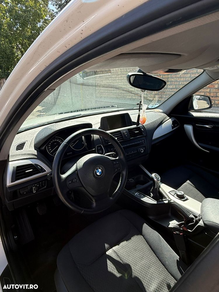 BMW Seria 1 116d - 5