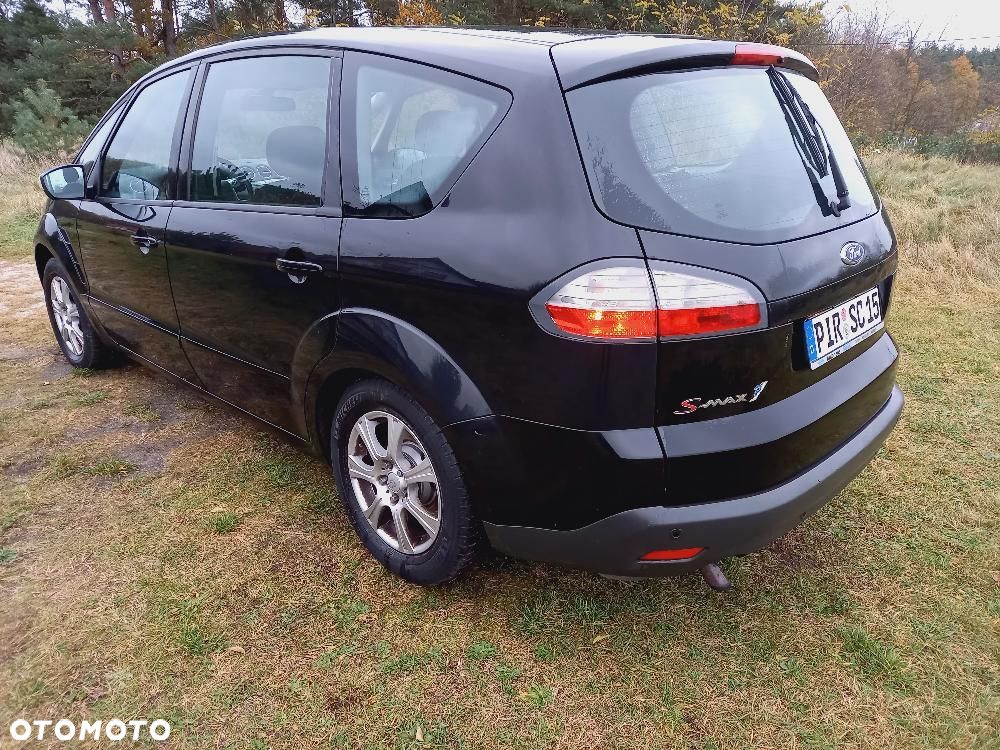 Ford S-Max 2.0 Ambiente - 24