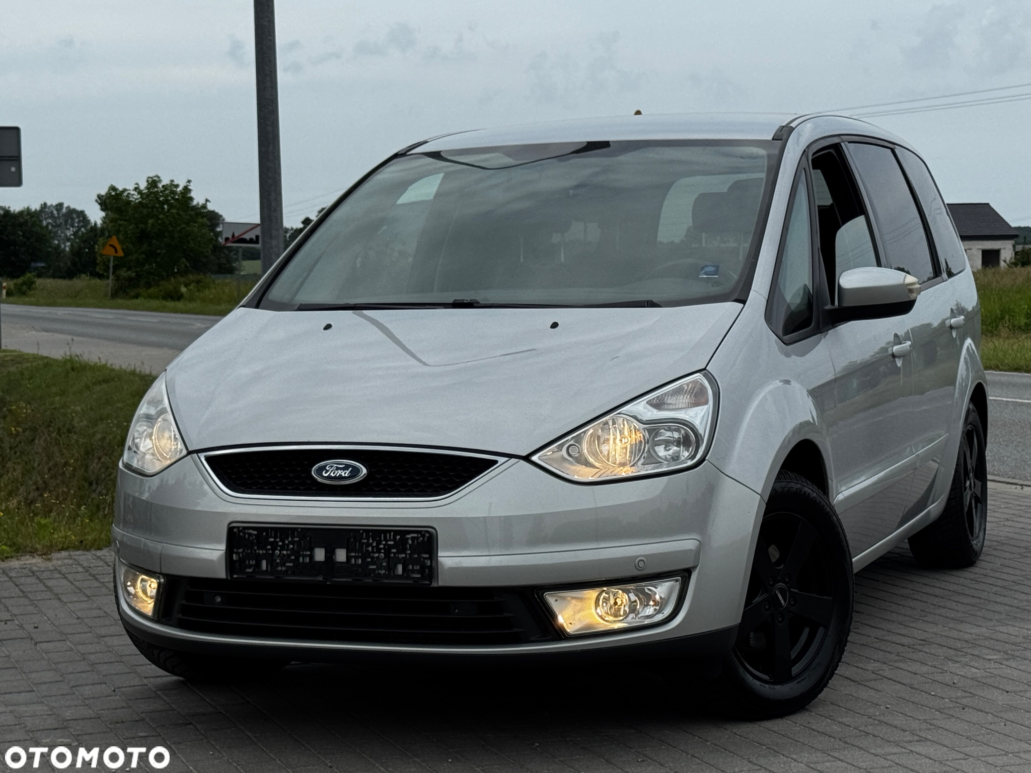Ford Galaxy 2.0 TDCi DPF Ghia - 13