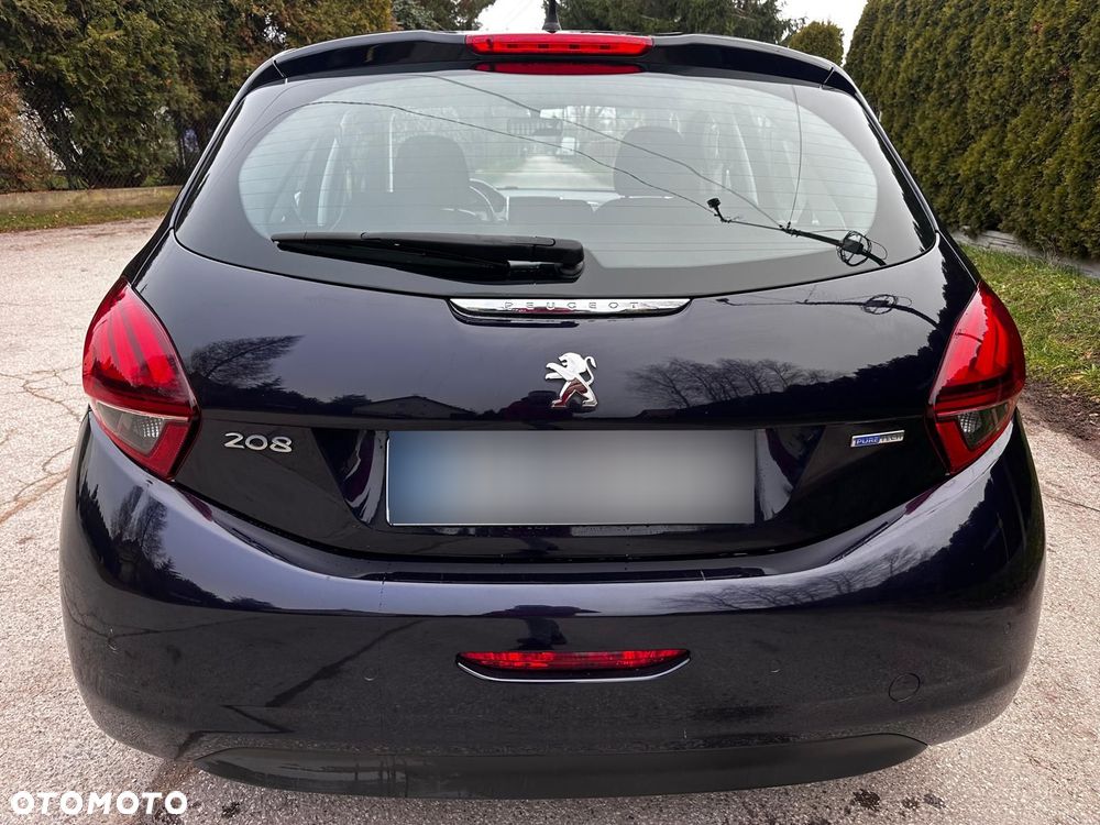 Peugeot 208 - 13