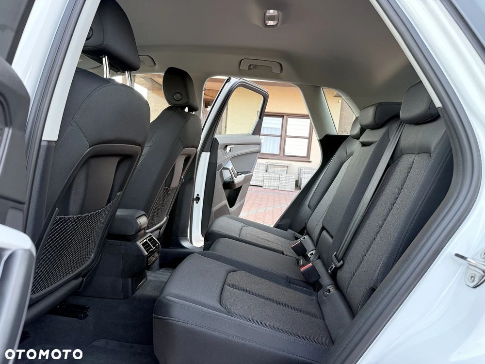 Audi Q3 35 TFSI S tronic - 12