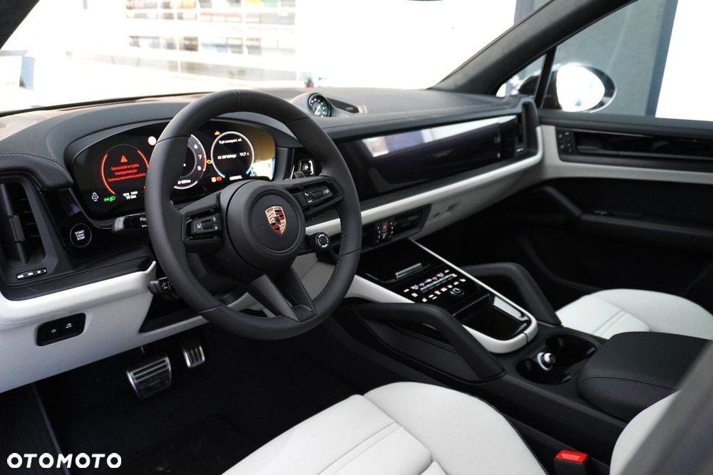 Porsche Cayenne GTS - 8