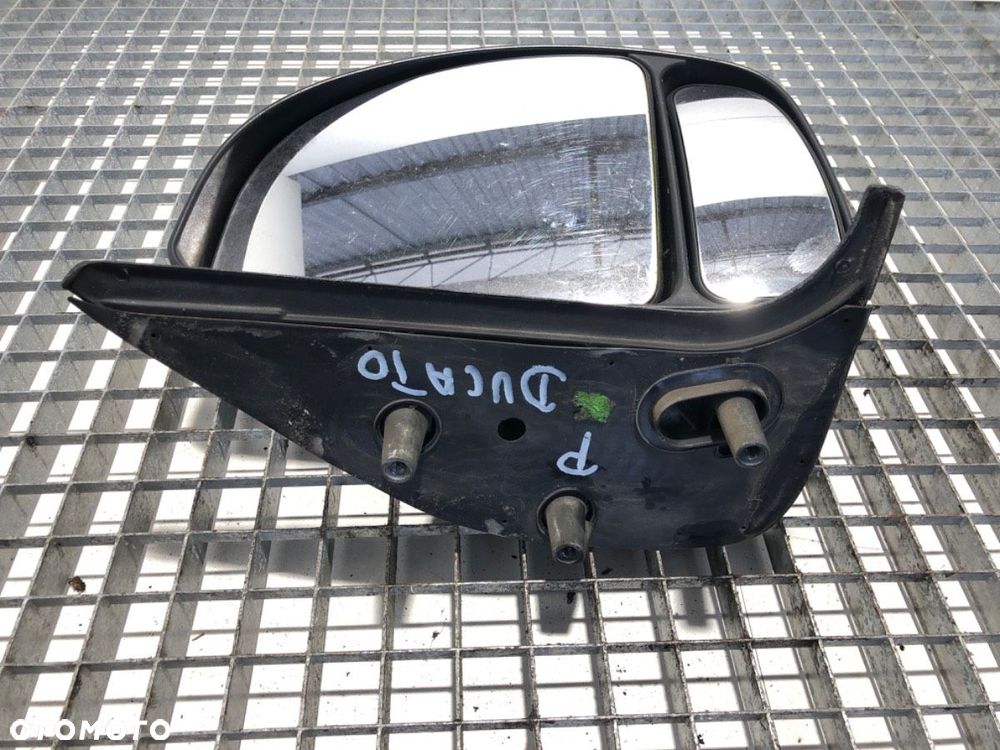 LUSTERKO PRAWE - 86.00 PLN - FIAT DUCATO Autobus (230_) 1994 - 2005 2.8 JTD 94 kW [128 KM] olej - 2