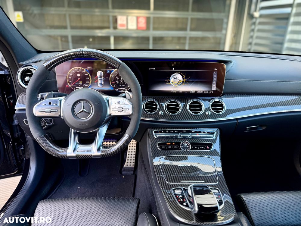 Mercedes-Benz E AMG 63 S 4MATIC - 28