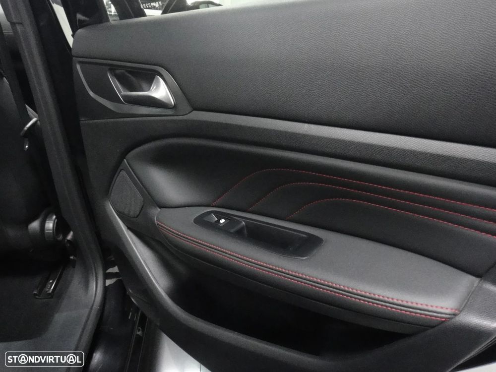 Peugeot 308 1.2 PureTech GT Line EAT8 - 19