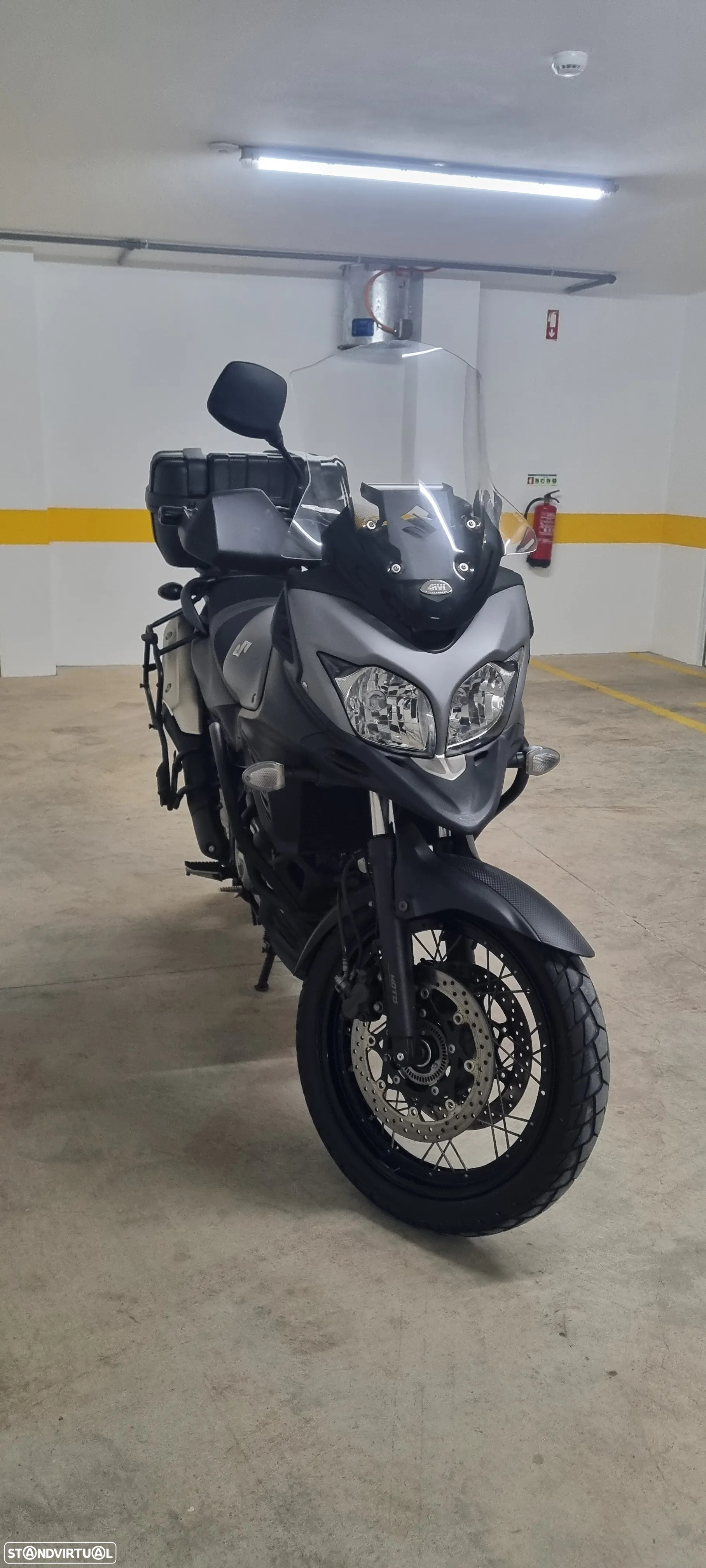Suzuki DL VStrom 650XT - 2