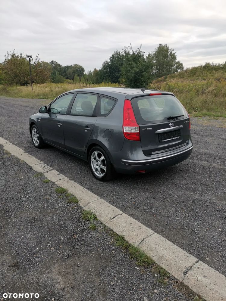 Hyundai i30 - 24