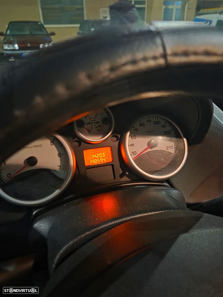 Peugeot 207 1.4 16V Open - 3