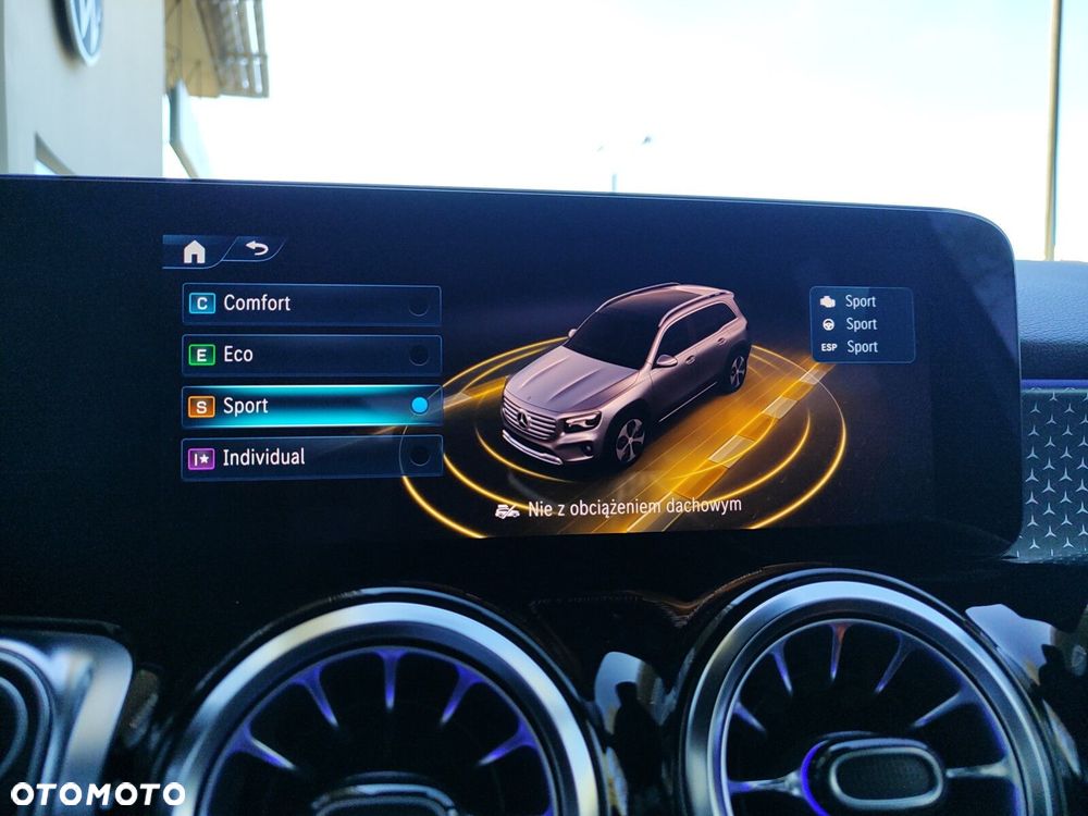 Mercedes-Benz GLB - 30