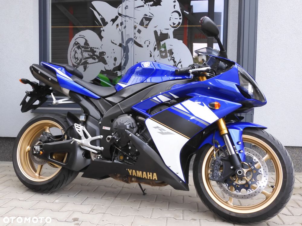 Yamaha R1 - 7