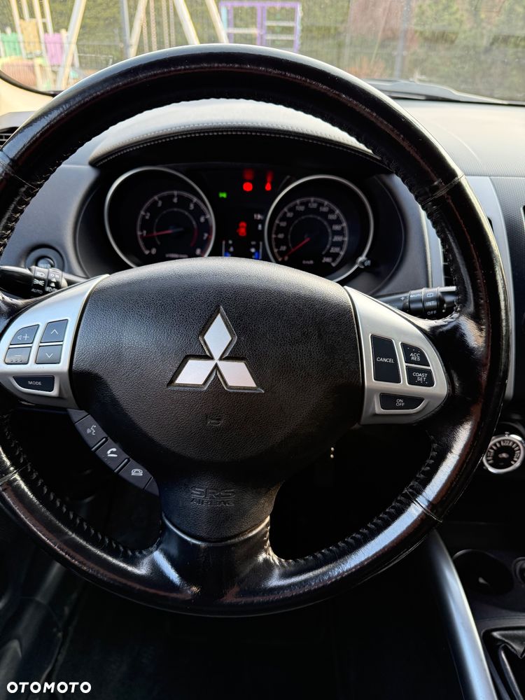 Mitsubishi Outlander 2.0 2WD Invite - 23
