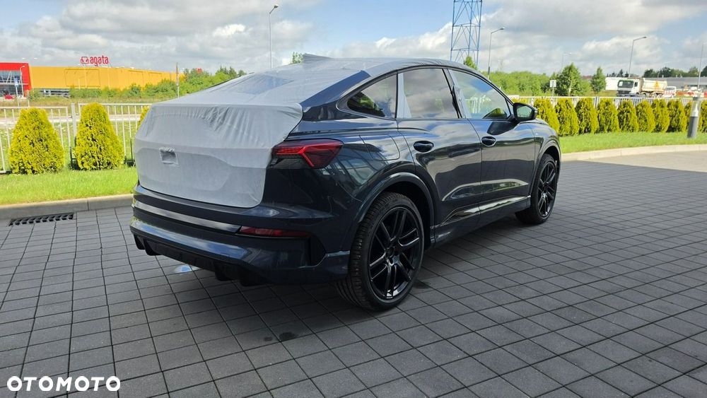 Audi Q4 Sportback e-tron - 4