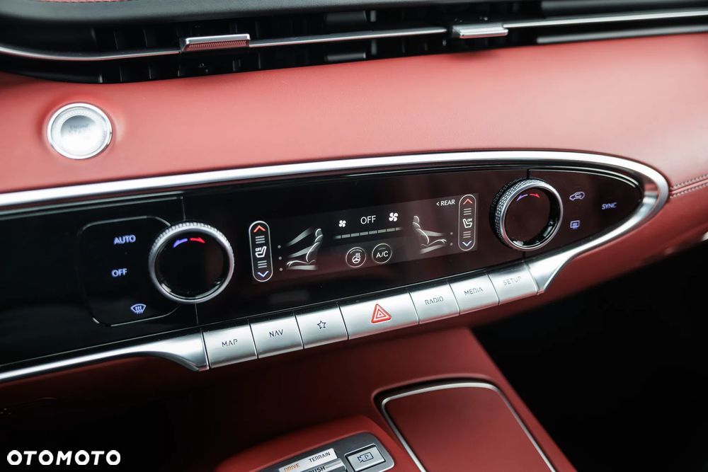 Genesis GV70 2.2 AWD AT8 Luxury Line - 21