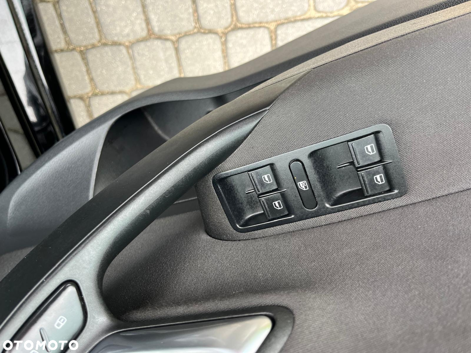 Volkswagen Polo - 16