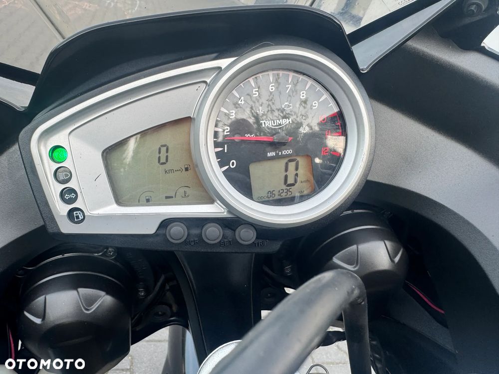 Triumph Tiger - 31