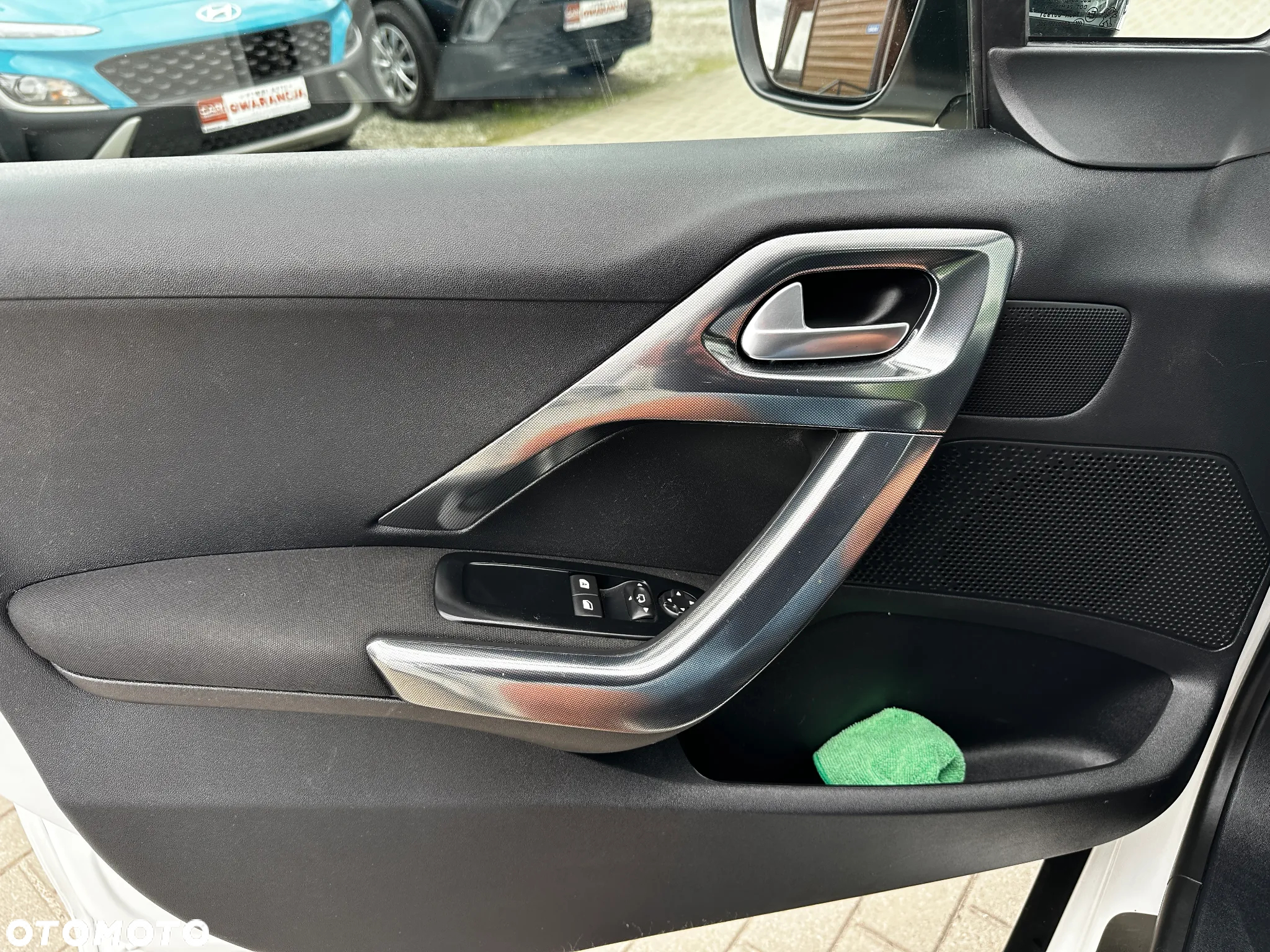 Peugeot 2008 - 19