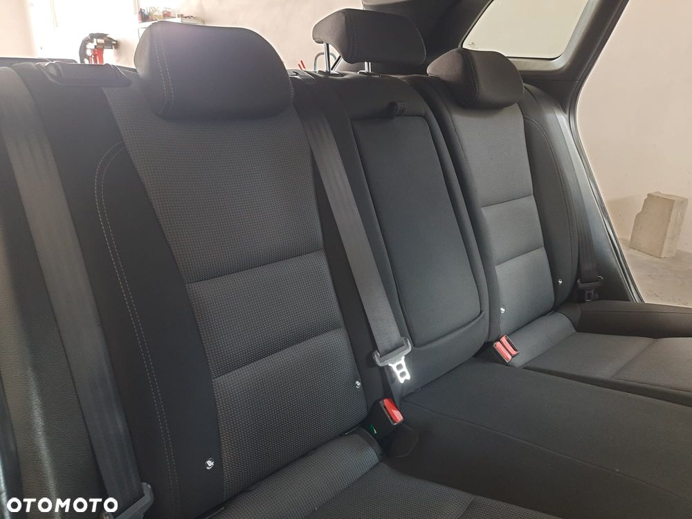 Hyundai i30 1.4 CRDi Premium - 24