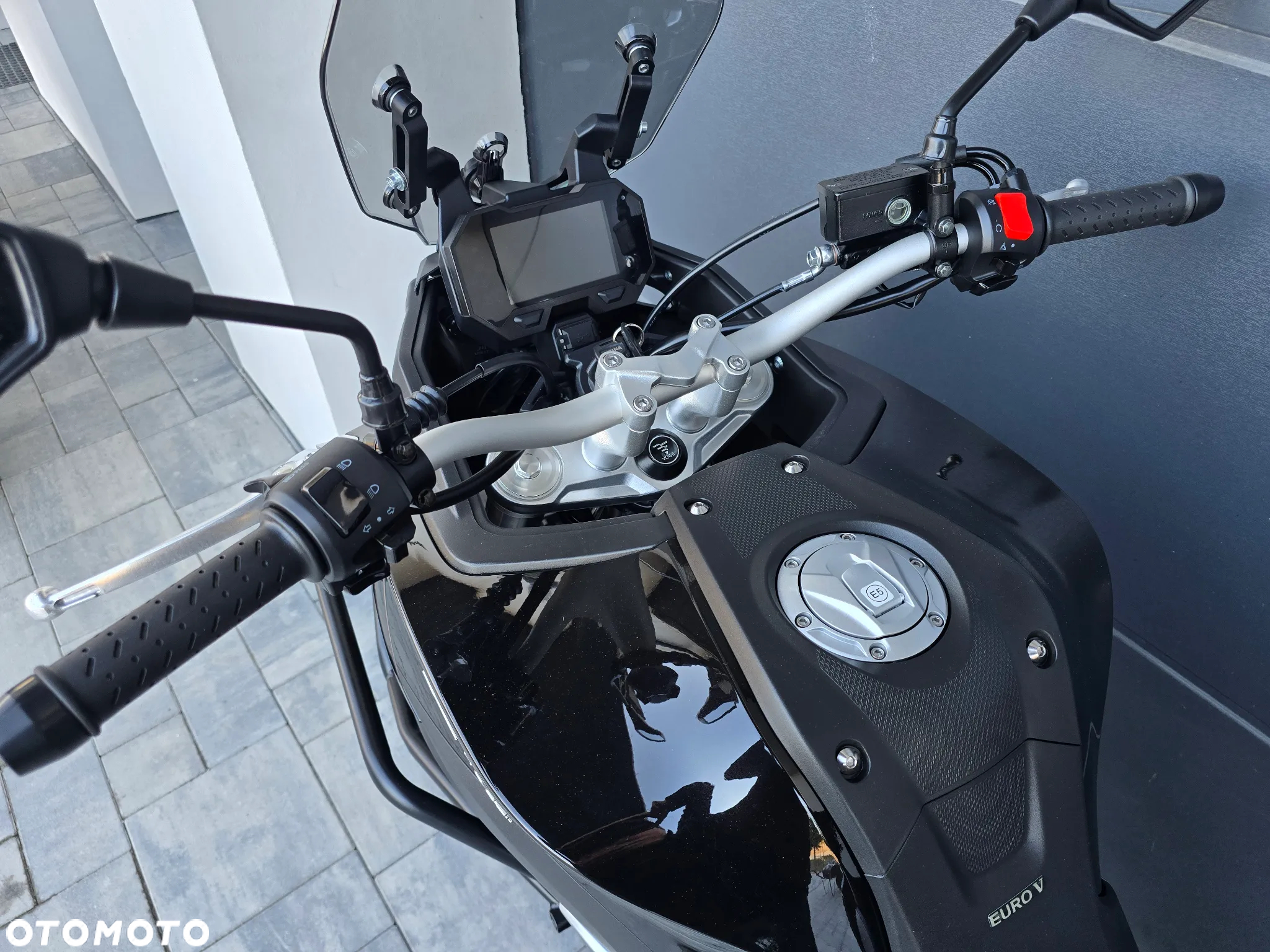 VOGE 500DS - 8