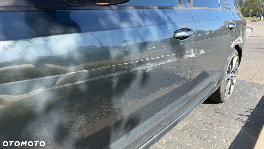 Skoda Octavia 2.0 TDI RS DSG - 7