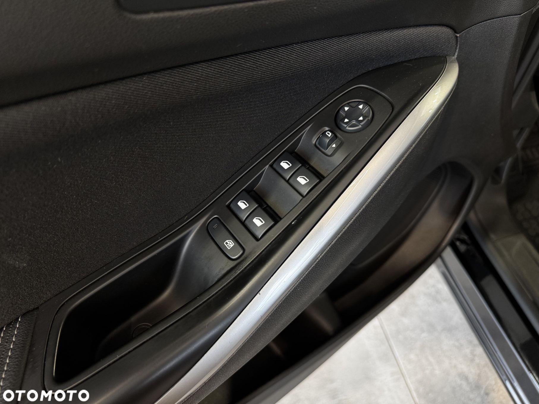 Opel Grandland X - 17