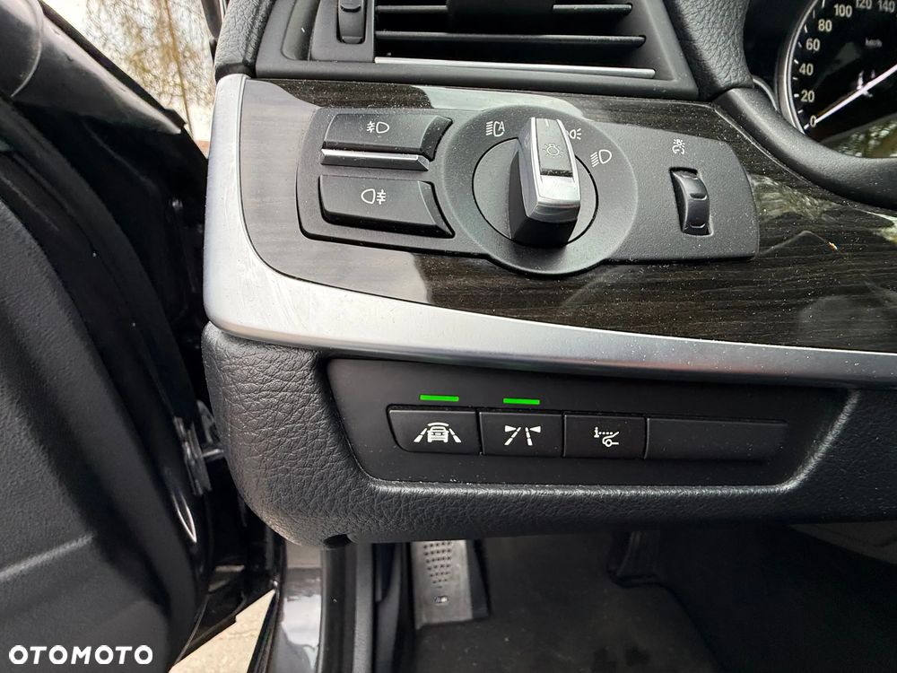 BMW Seria 5 530d Blue Performance Sport-Aut - 29