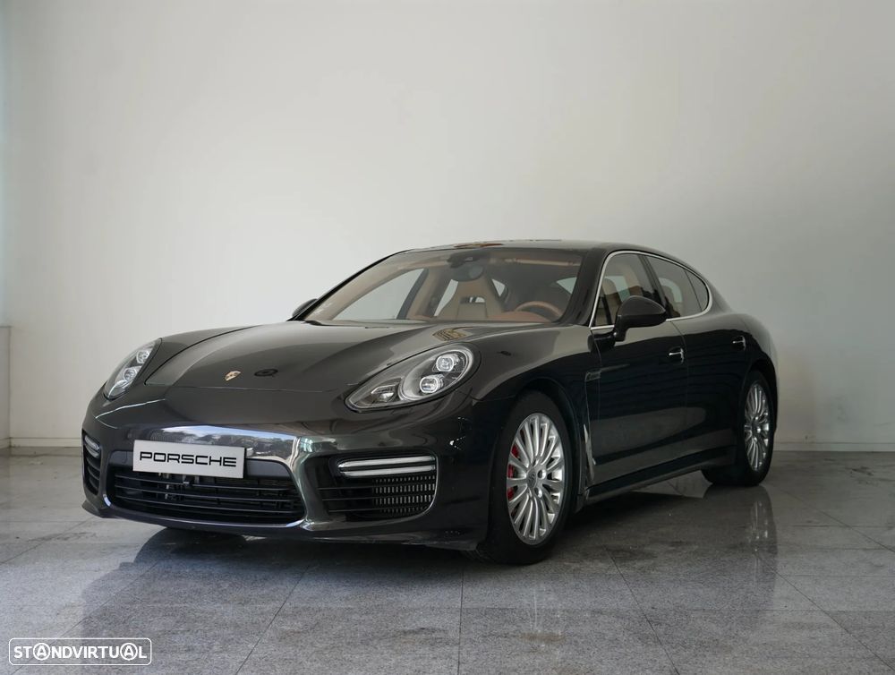 Porsche Panamera Turbo PDK