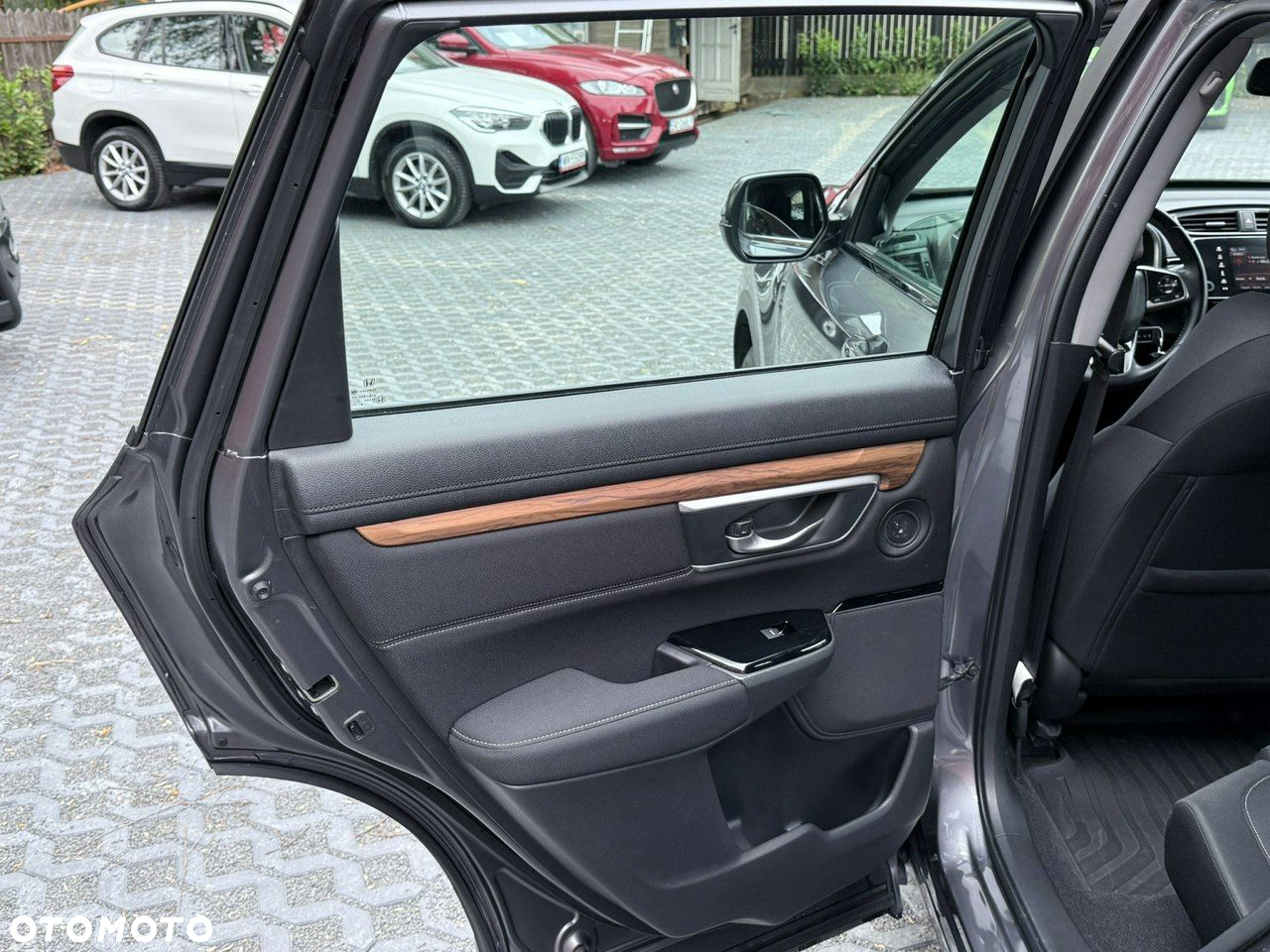 Honda CR-V 1.5 Elegance (Honda Connect+) CVT - 15