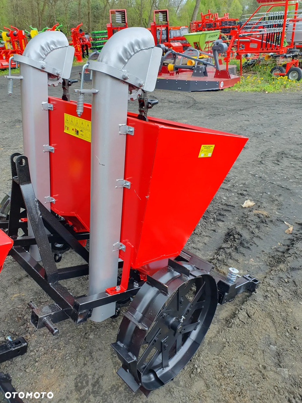 PROMOCYJNA WYPRZEDAŻ ROCZNIKA sadzarka do ziemniaków na koszyczku metalowym transport
