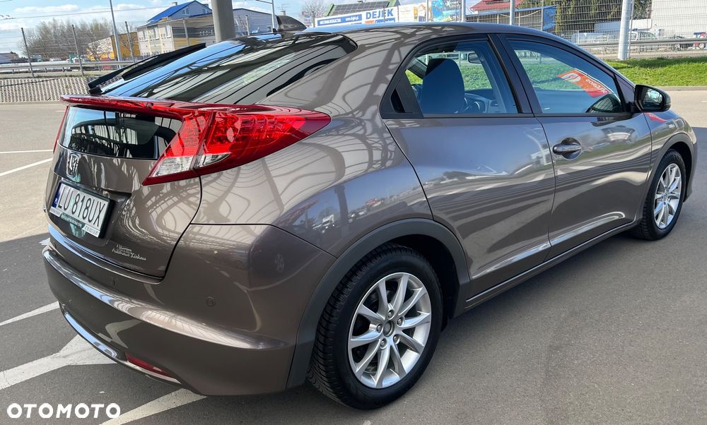 Honda Civic 1.4 i-VTEC Comfort - 17